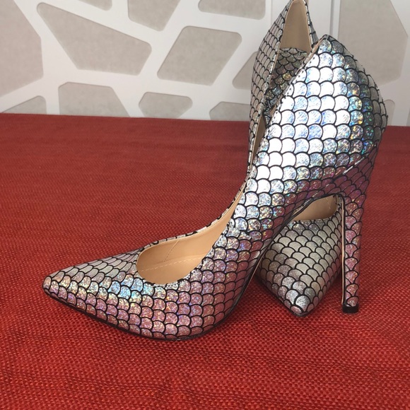 Mackin J Mermaid Heels - Picture 2 of 8